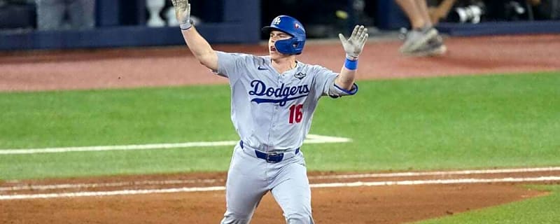Father-son Blue Jays fans walk away winners from World Series Game 7