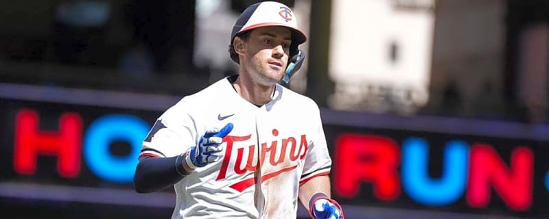 Confident Twins continue to display offense as Reds await