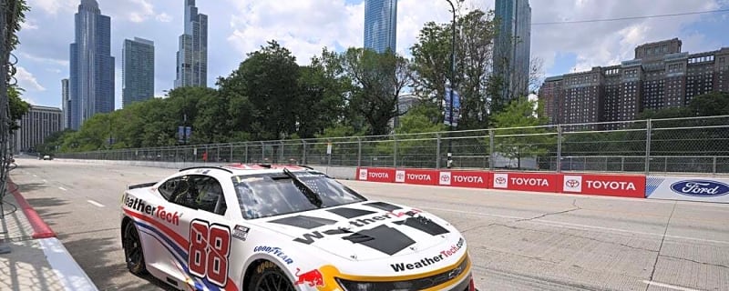 Road course specialist Shane van Gisbergen earns pole position in Chicago