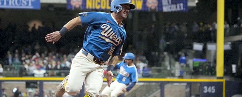 Brewers ride 4-run eighth to victory over Cardinals