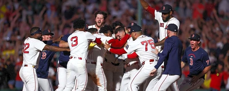 MLB roundup: Red Sox rally in 10th, complete 4-game sweep of Yanks