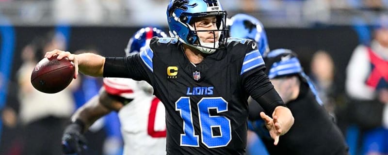 Lions, Packers clash with playoff implications on menu