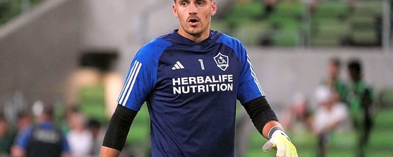 Dynamo acquire GK Jonathan Bond from Watford FC