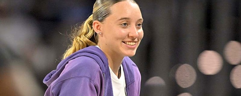 Paige Bueckers joins Unrivaled’s expansion Breeze for 2026