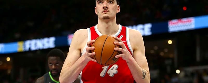 Report: Grizzlies&#39; Zach Edey cited for driving 101 mph in 55 zone