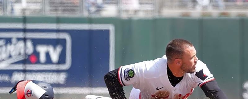 Twins make clutch plays, add to Tigers' losing skid
