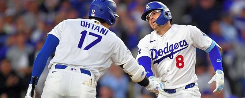 Dodgers' Enrique Hernandez leaves game with oblique injury