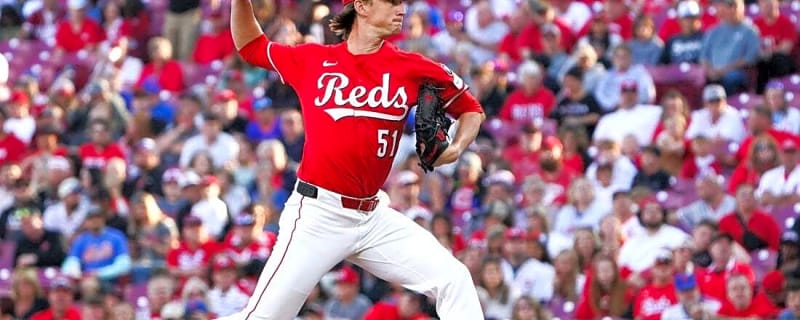 Brady Singer, Reds double up Mets to snap 3-game skid