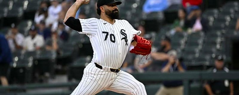 Phillies claim RHP Jose Urquidy from White Sox