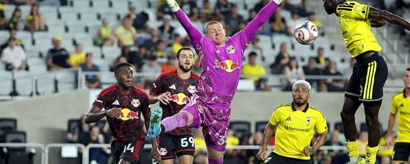 Red Bulls strike late against Crew to halt losing streak