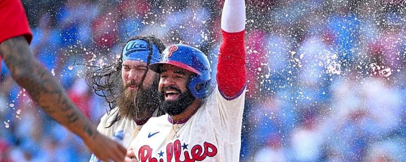 MLB roundup: Phillies walk off Blue Jays in 12 to avoid sweep