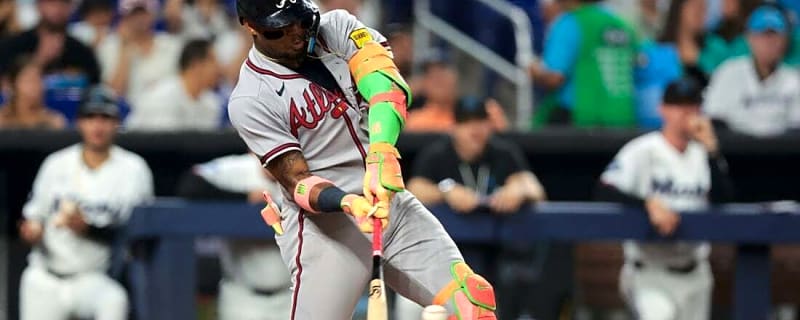 Braves' Ronald Acuna Jr. leaves game with pain in thumb