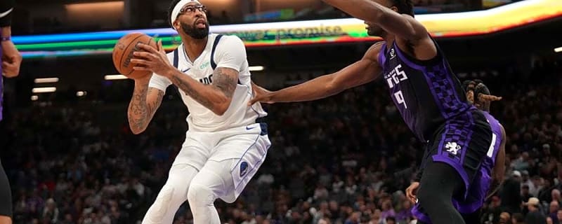 Mavs halt road skid, increase Kings' losing streak to 6