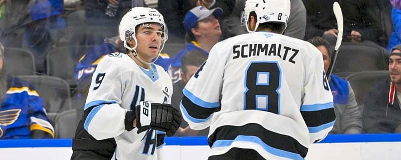 Contending Mammoth out to avoid sweep by Blackhawks