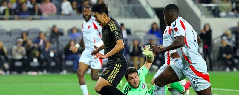 LAFC shut out FC Dallas, yet to allow goal this season