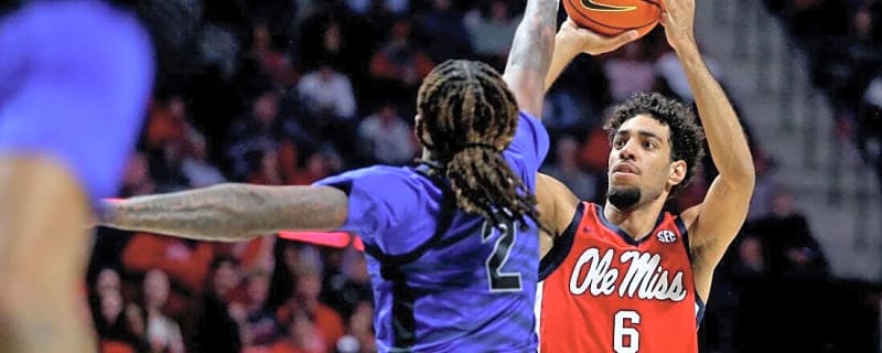 Ilias Kamardine puts up 26 points as Ole Miss edges Memphis