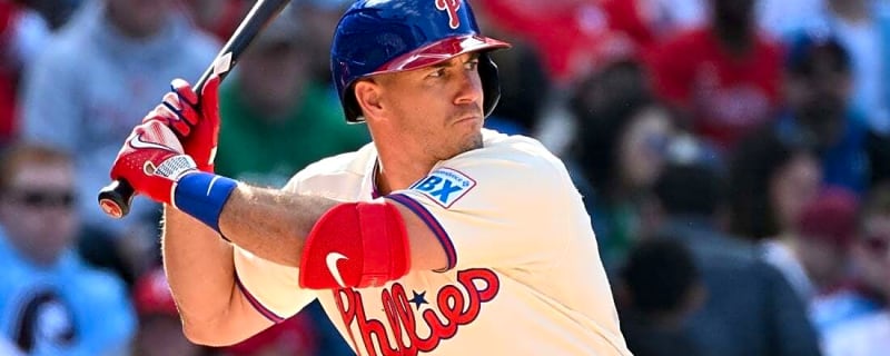 Report: Phillies C J.T. Realmuto heading to injured list