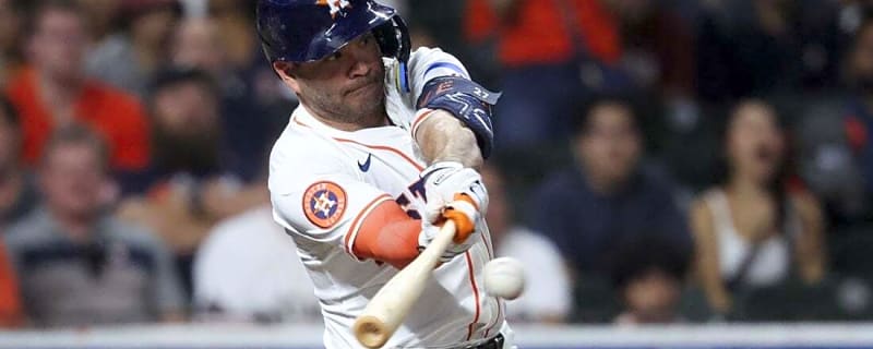 Jose Altuve aims to stay hot as Astros open road trip vs. Red Sox
