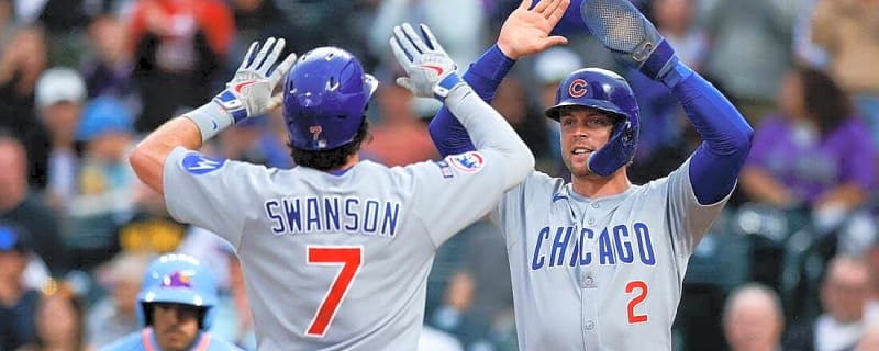Dansby Swanson belts 2 HRs, drives in 6 as Cubs rock Rockies