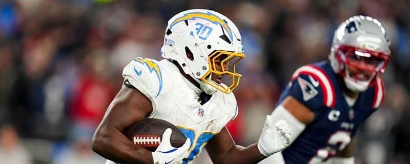 Chargers RB Kimani Vidal signs 1-year tender to stay with team