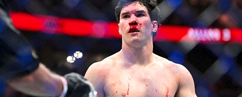 Mike Malott TKOs Gilbert Burns, forces abrupt retirement