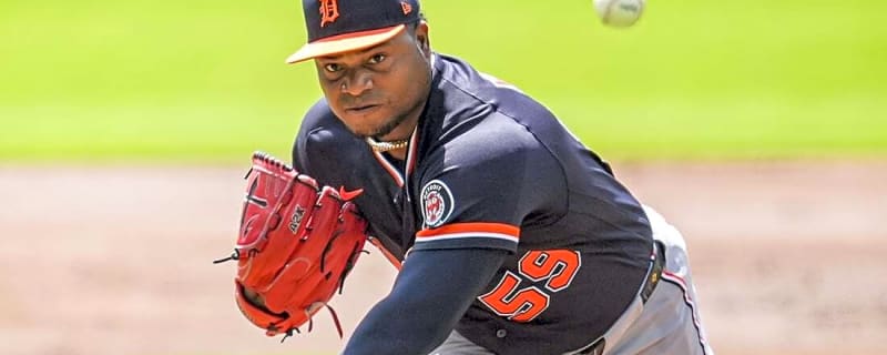 Tigers rally for rare victory against Braves
