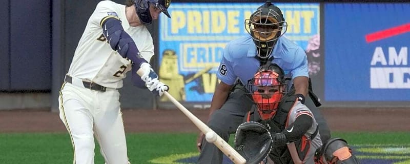 Brewers rack up 16 runs, 18 hits in demolition of Giants