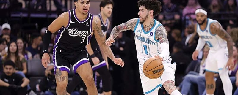 Lonzo Ball (30), Hornets topple Kings with barrage of 3s