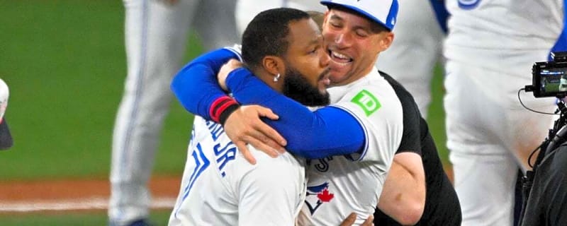 George Springer&#39;s Game 7 blast sends Jays past M&#39;s, into World Series