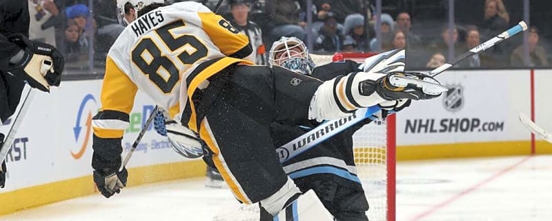 Down 2 early, Penguins rally to keep Mammoth reeling