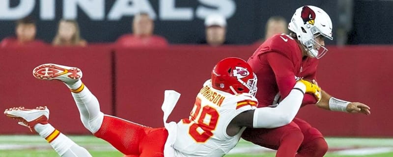 Chiefs DE Janarius Robinson out with fractured foot
