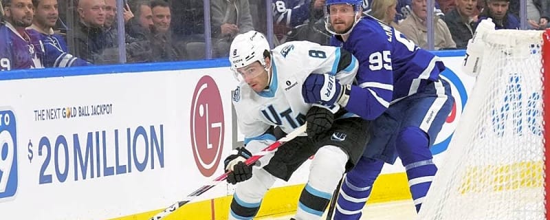 John Tavares snaps tie as Maple Leafs defeat Mammoth