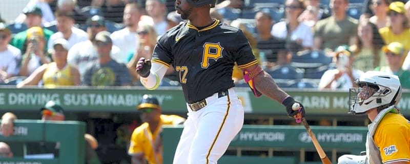Rangers, Andrew McCutchen agree to minor-league deal