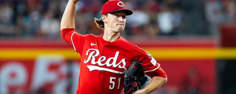 Spencer Steer&#39;s homer helps Reds avoid sweep by Diamondbacks