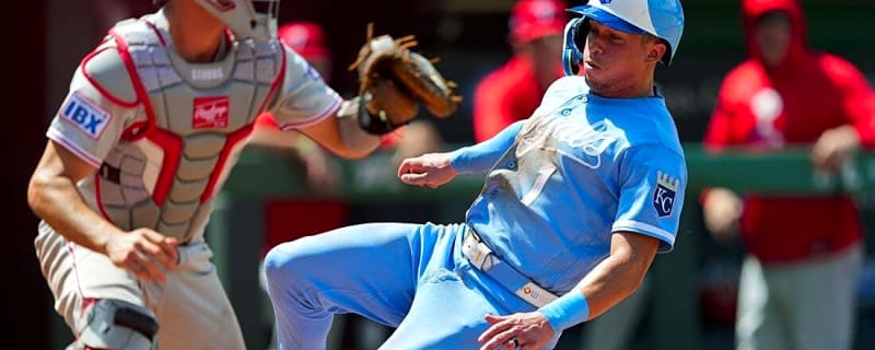Royals shut down Phillies, halt skid and knot 3-game set