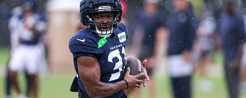 New Chiefs RB Dameon Pierce assigned perfect jersey number, makes Kansas City practice debut on Tuesday