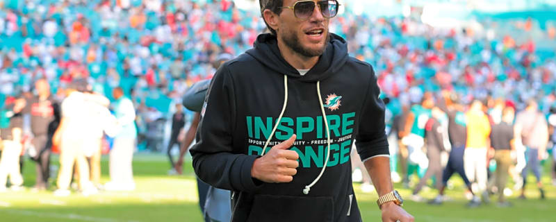 Buccaneers are quickly losing ground on one of the top coaches on the market