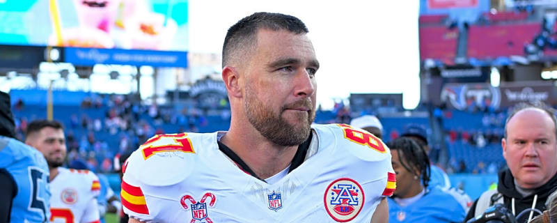 Chiefs react to Travis Kelce achievement on Monday