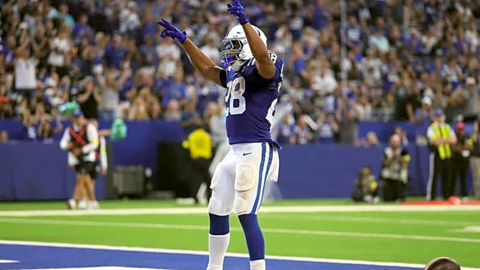 Indianapolis Colts Dismantle the Las Vegas Raiders, 40-6