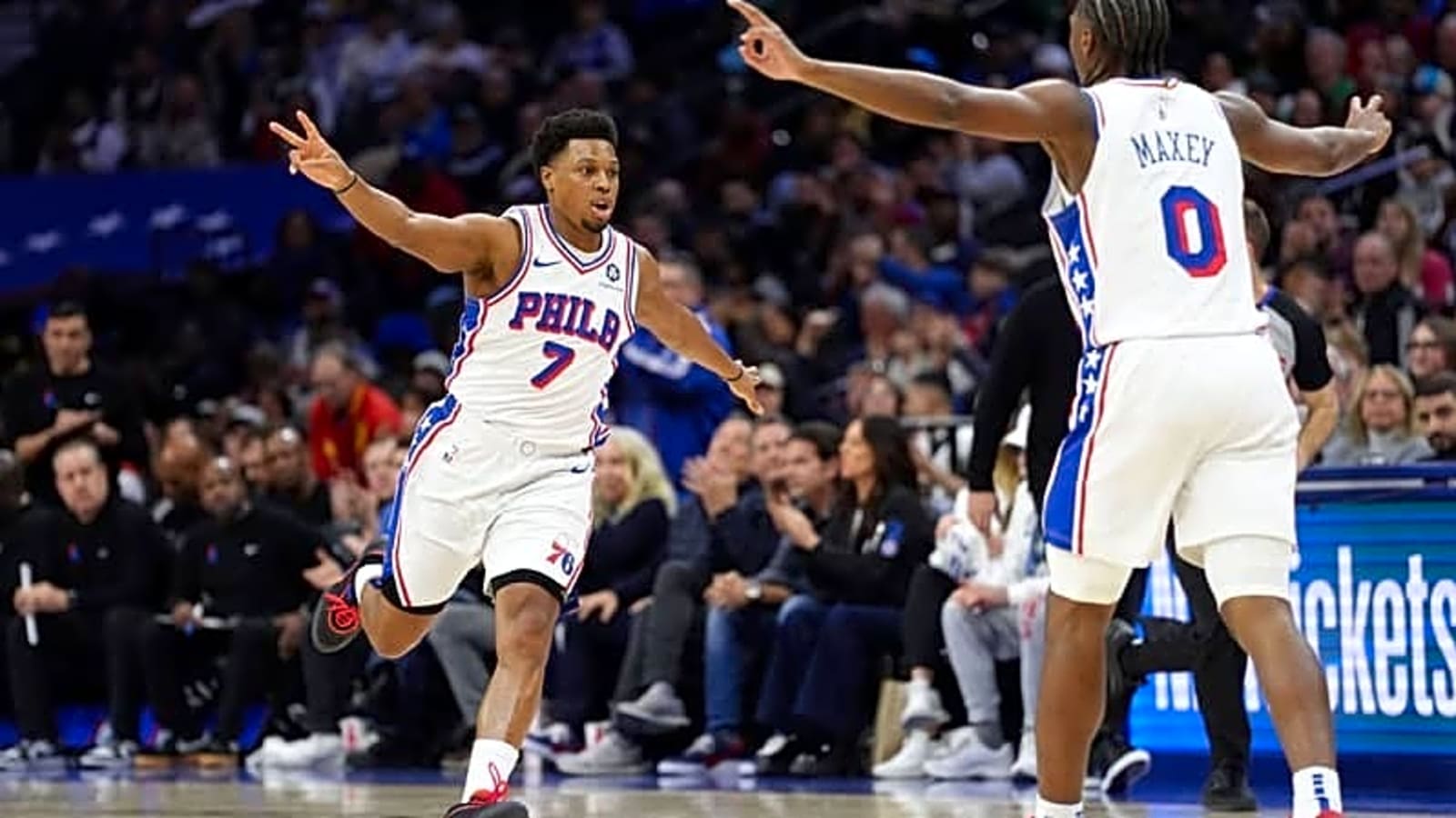 Former NBA Champion Kyle Lowry Returns To Sixers On 1-year Deal