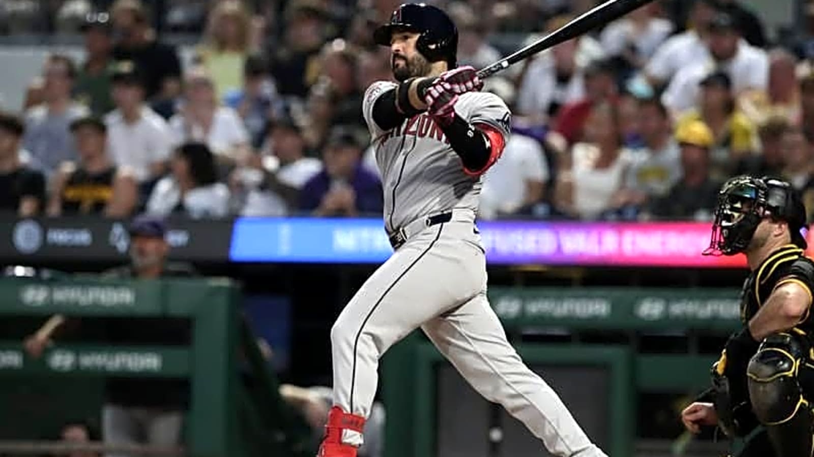 Eugenio Suárez Returns To the Seattle Mariners
