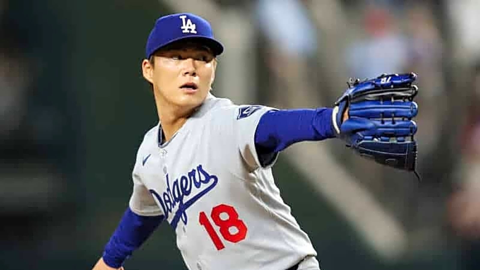 Yoshinobu Yamamoto vs. Jacob deGrom: A Dazzling Pitcher’s Duel