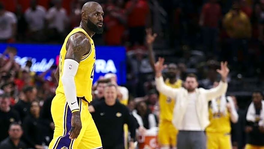 Lakers Achieved Rare NBA Playoffs History With Game 3 Comeback Vs. Rockets