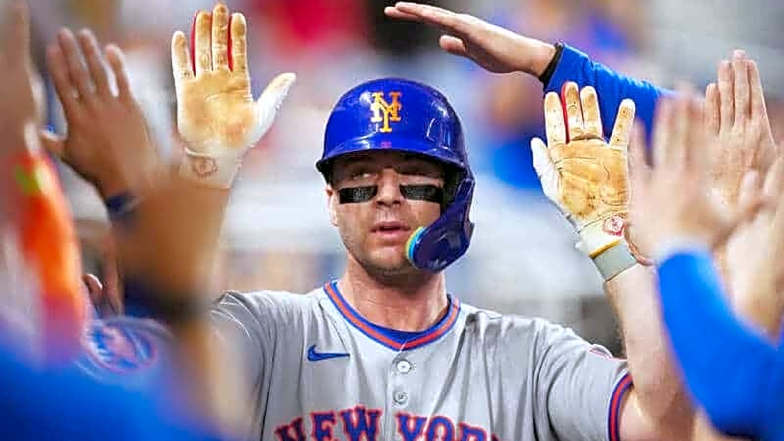New York Mets Keep Postseason Hopes Alive With Win Over Miami Marlins