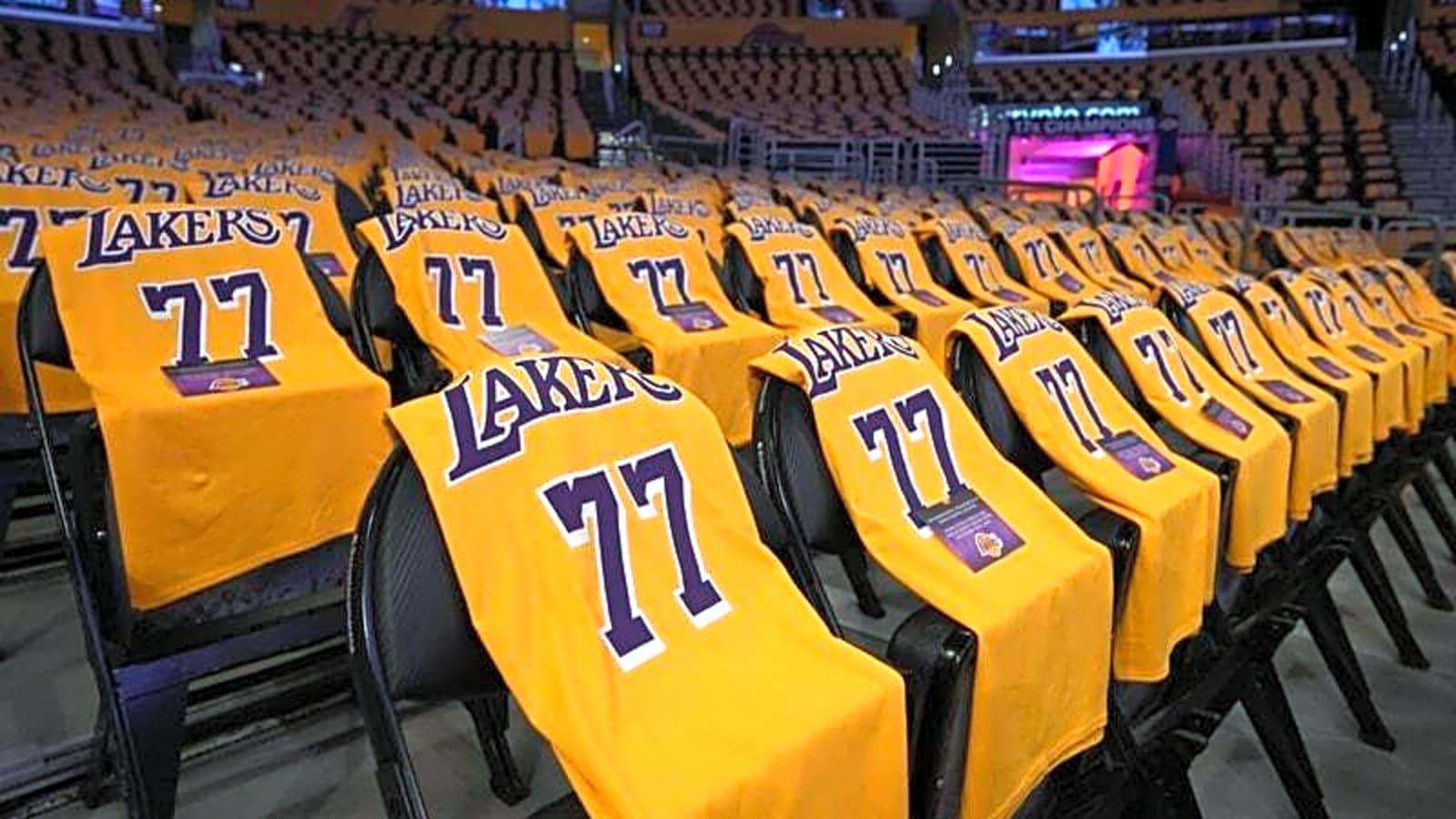 Los Angeles Lakers Top the NBA’s Most Fashionable Teams List