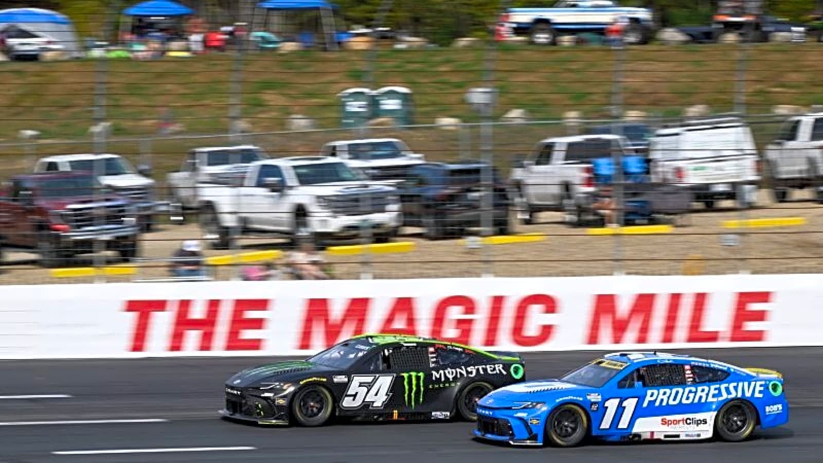 When Teammates Clash: The Denny Hamlin and Ty Gibbs Feud Exposes Deep Issues at Joe Gibbs Racing