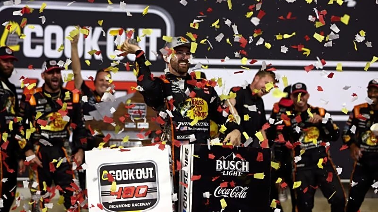 Austin Dillon Drops a Bombshell: Racing with Broken Ribs Like It’s Just Another Tuesday