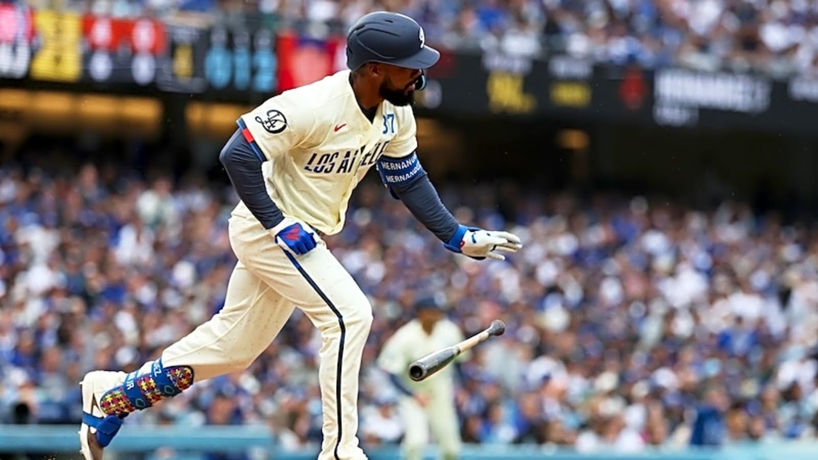 Teoscar Hernández Could Lose Starts To Alex Call Amid Struggles
