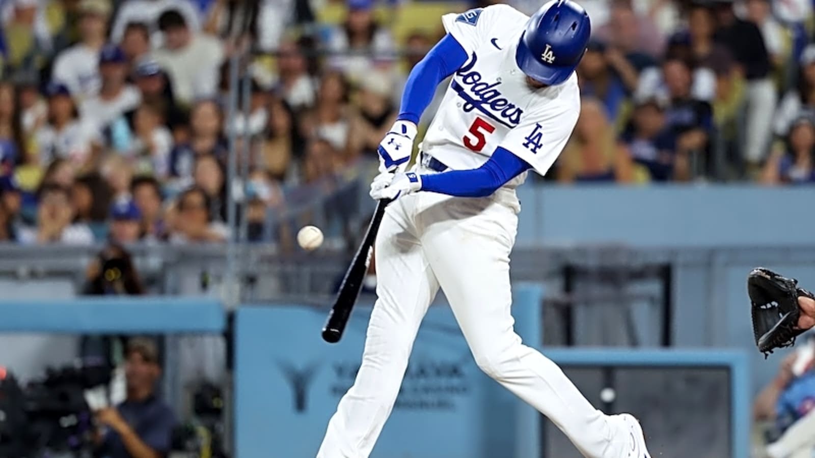 Dodgers Plan To Manage Freddie Freeman’s Right Knee Injury
