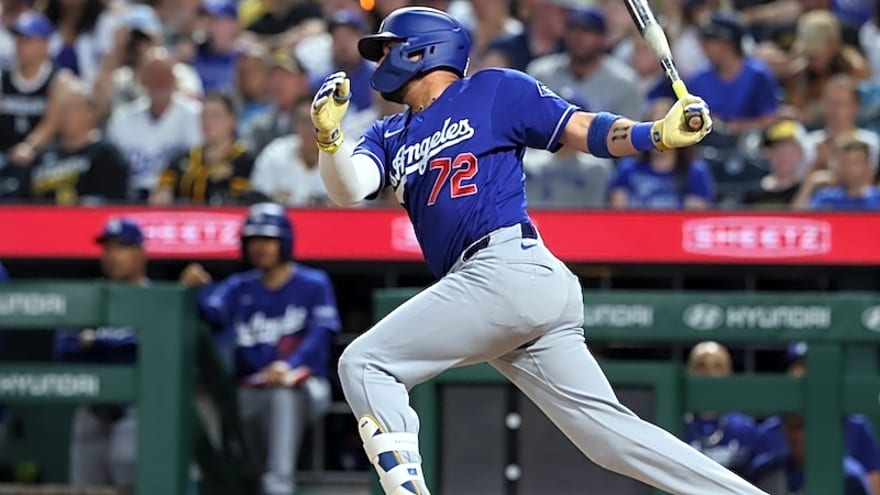Miguel Rojas ‘Available If Needed’ After Injuring Right Shin